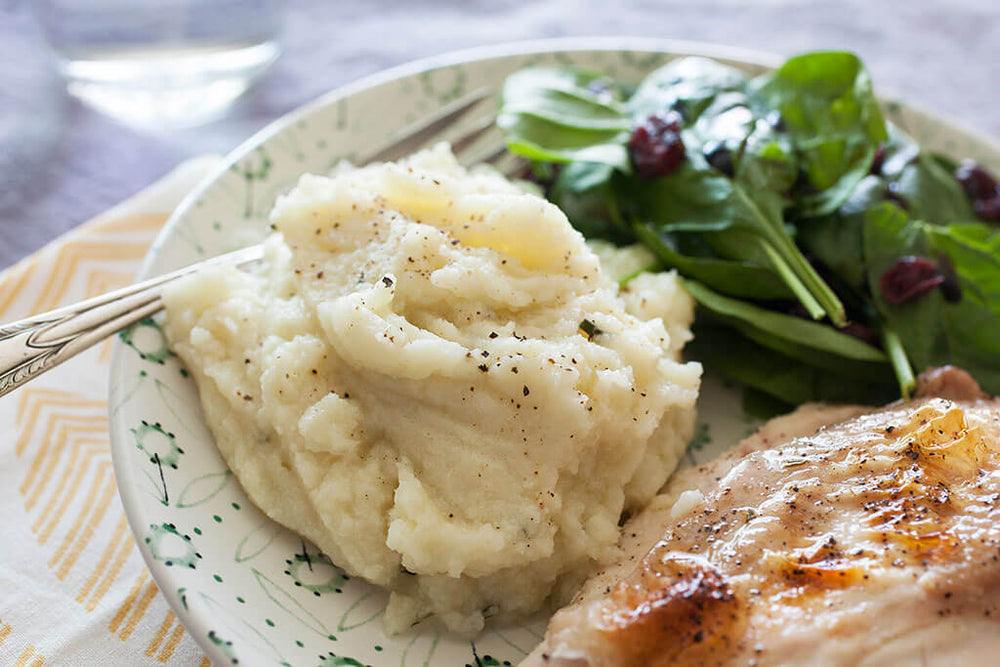 Mashed Cauliflower: Cauliflower Mashed "Potatoes"